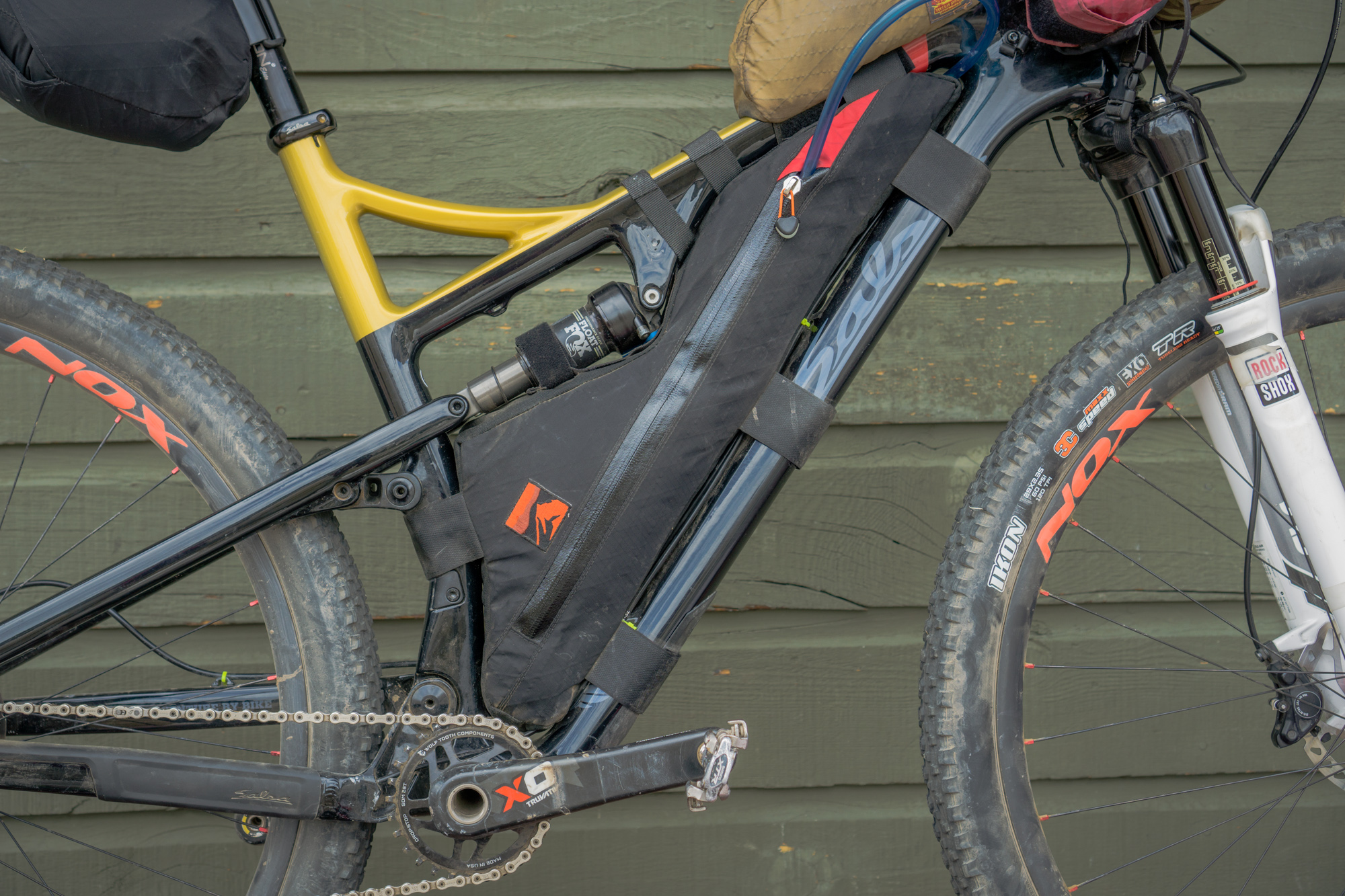 beginners-guide-to-packing-bikepacking-bags-01417