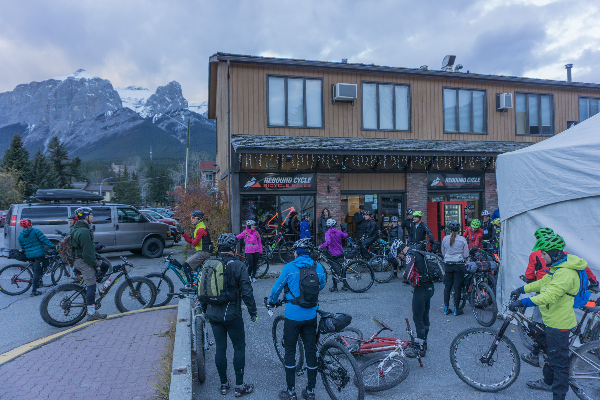 canmore-bikepack-summit-08074