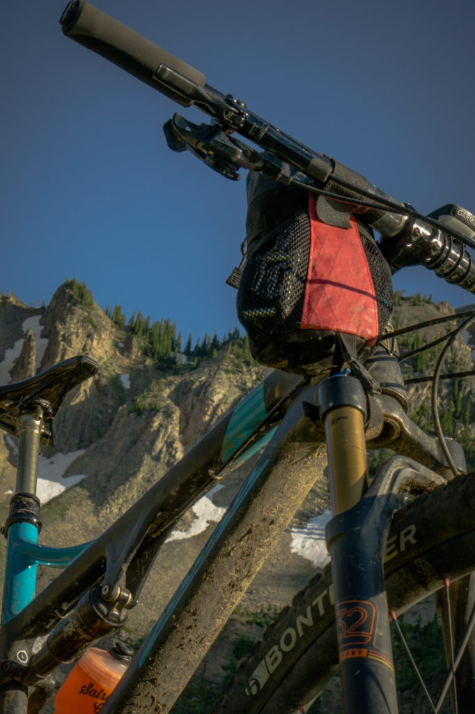 revelate designs mountain feedbag lenkertasche
